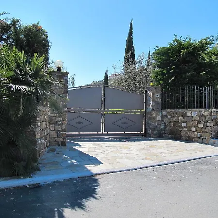 Locazione Turistica Francesca - Imp199 בית נופש Caramagna Ligure
